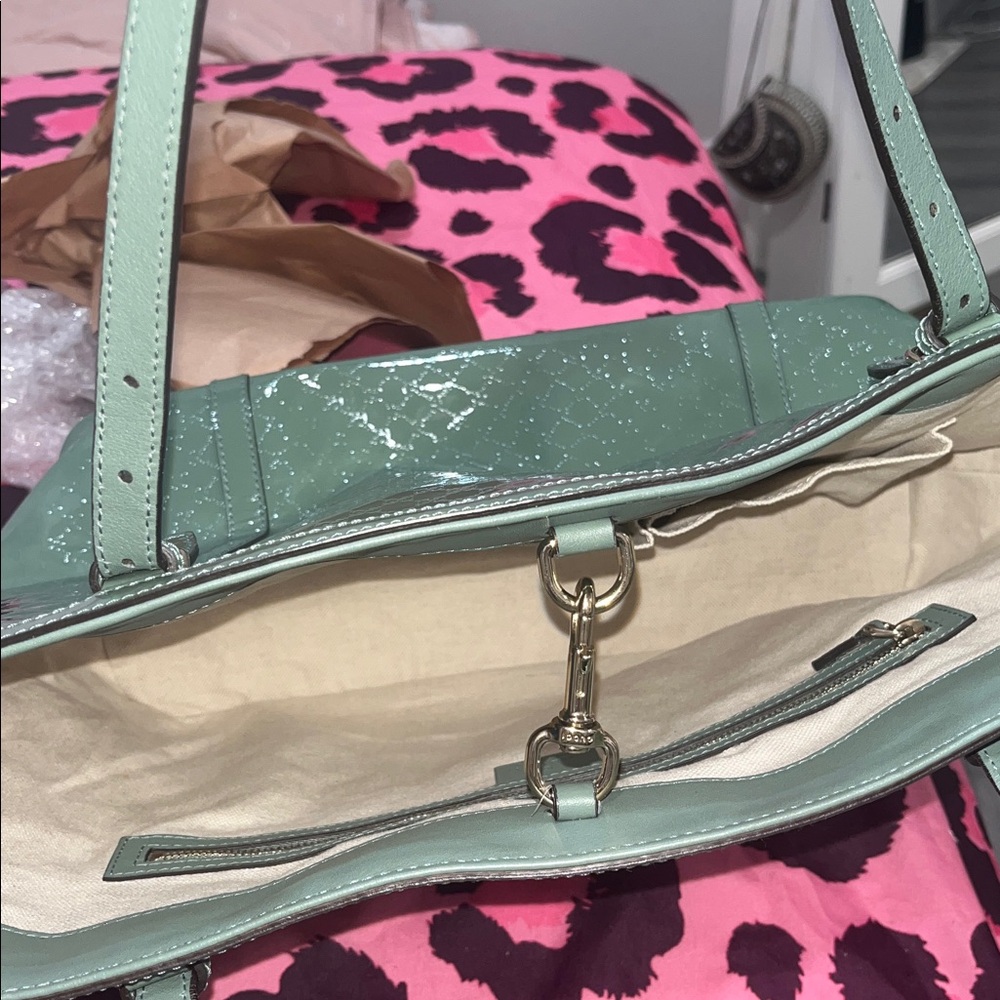 NWOT Gucci microguccisima monogram patent RARE COLOR sagegreen tote shoulder bag - Picture 9 of 14